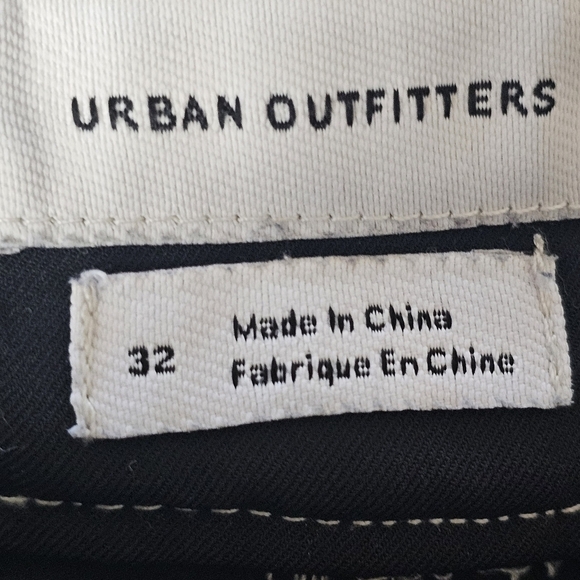 Urban Outfitter’s Pants 32 Men’s Black white stitching accent trousers work pant - Picture 2 of 10